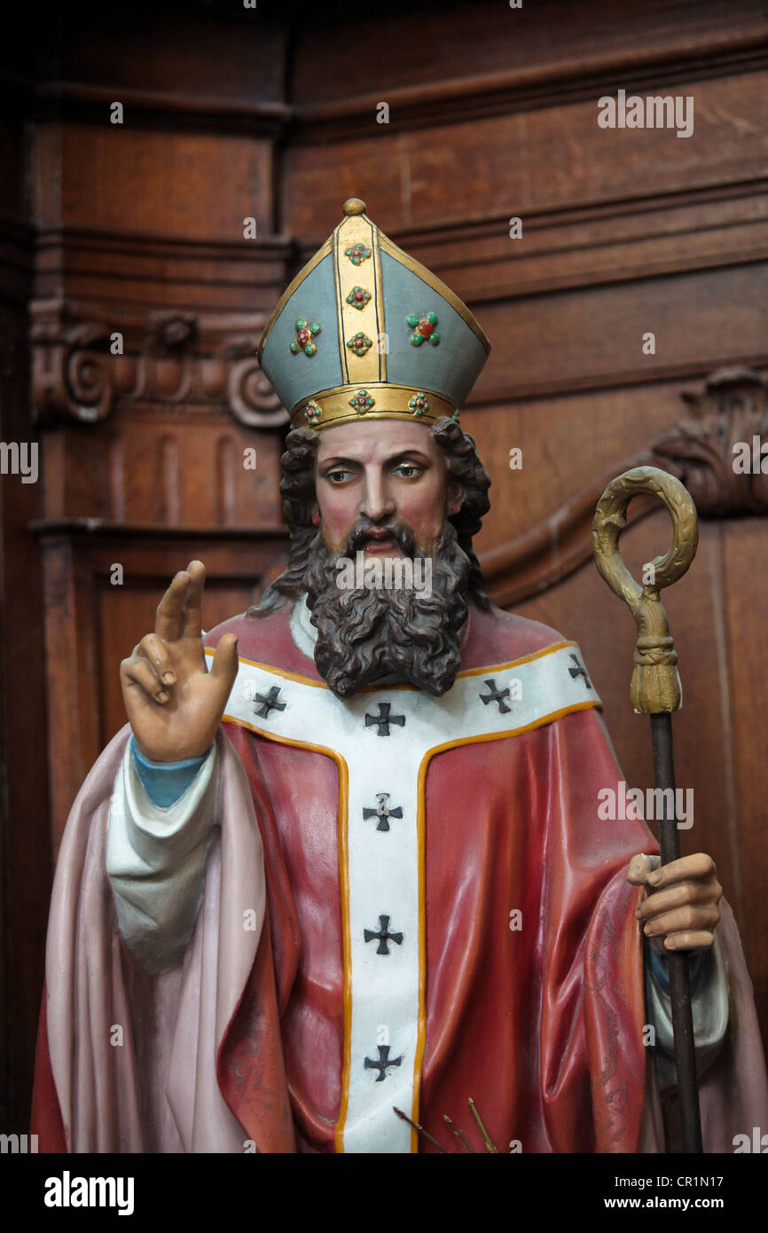 Statua di San Nicola (Sinterklaas) nella la chiesa di San Nicola a Gand, Foto Stock