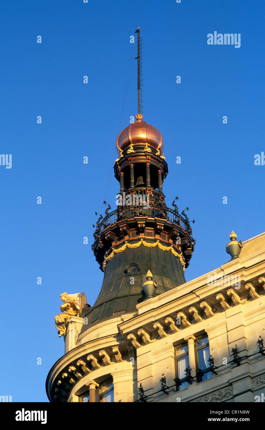 Spagna, Madrid, dettagli architettonici di uno degli edifici di la Gran Via Foto Stock