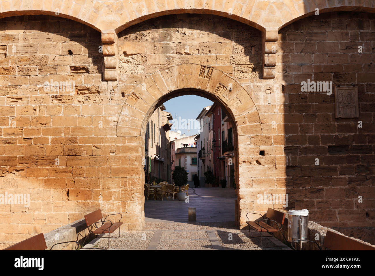Western city gate, Porta de Sant Sebastia, Alcudia, Maiorca, isole Baleari, Spagna, Europa Foto Stock