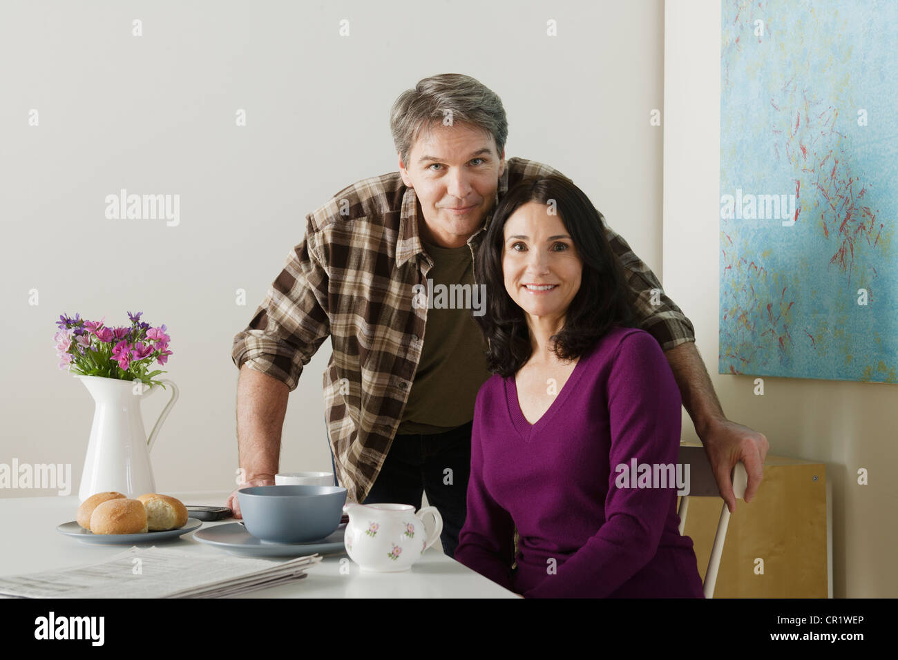 Stati Uniti, California, Los Angeles, Ritratto di Coppia matura a casa Foto Stock