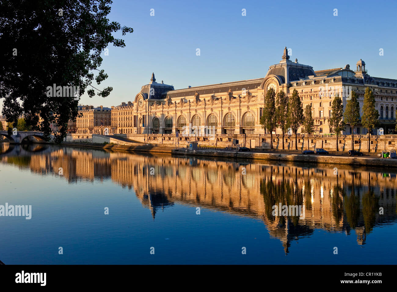 Francia, Parigi, Senna banche Patrimonio Mondiale dell'UNESCO, il Musee d'Orsay Foto Stock