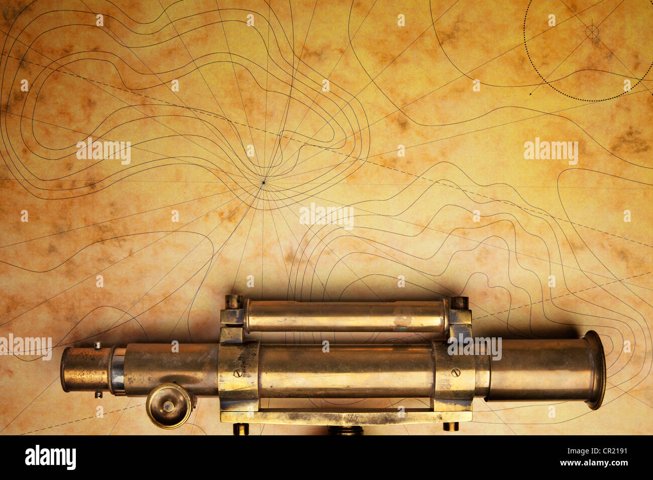 Telescopio di antiquariato con mappa del mare Foto Stock