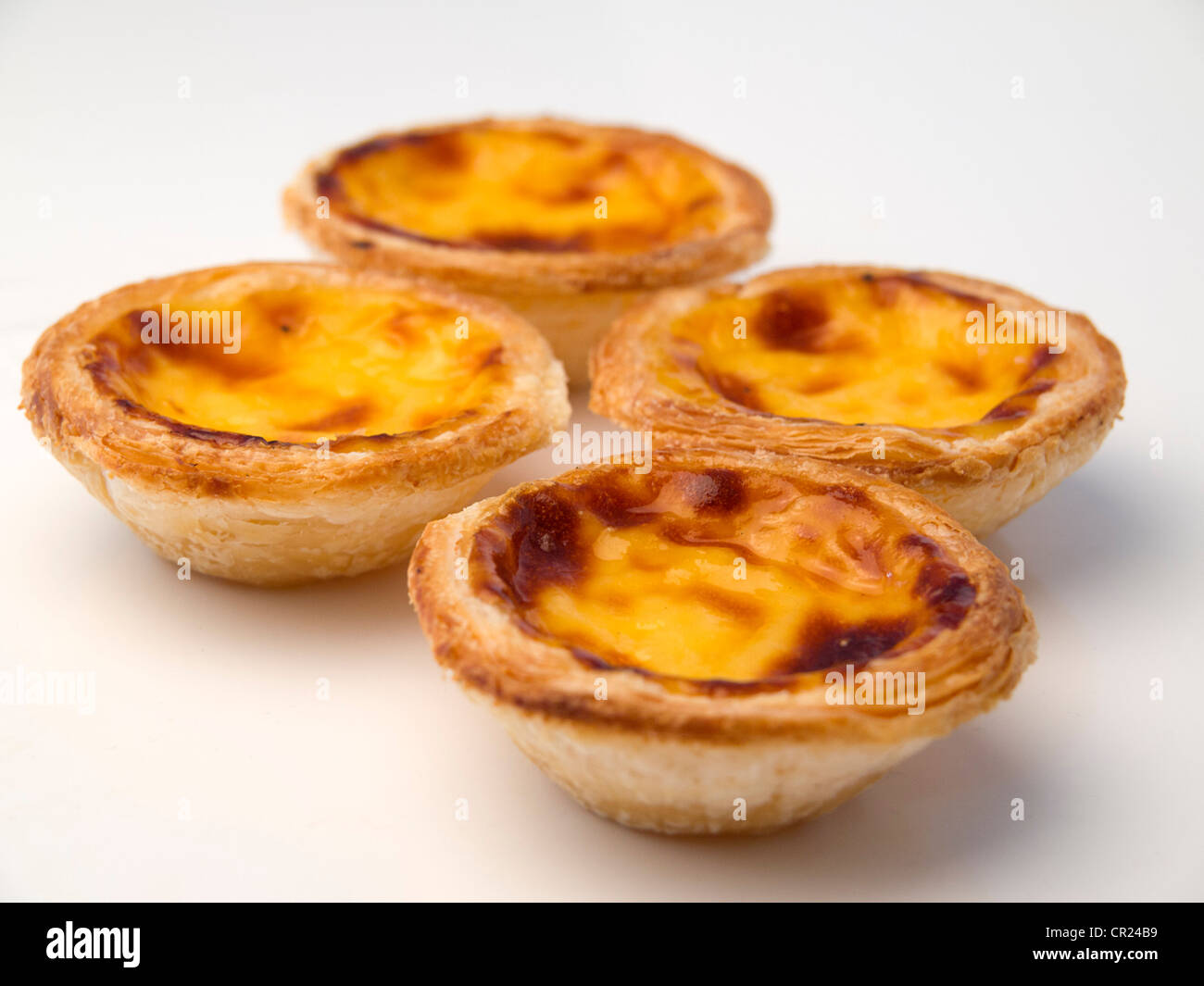 Close-up del tipico dolce portoghese pasticceria pastéis de nata - portoghese budino tart Foto Stock