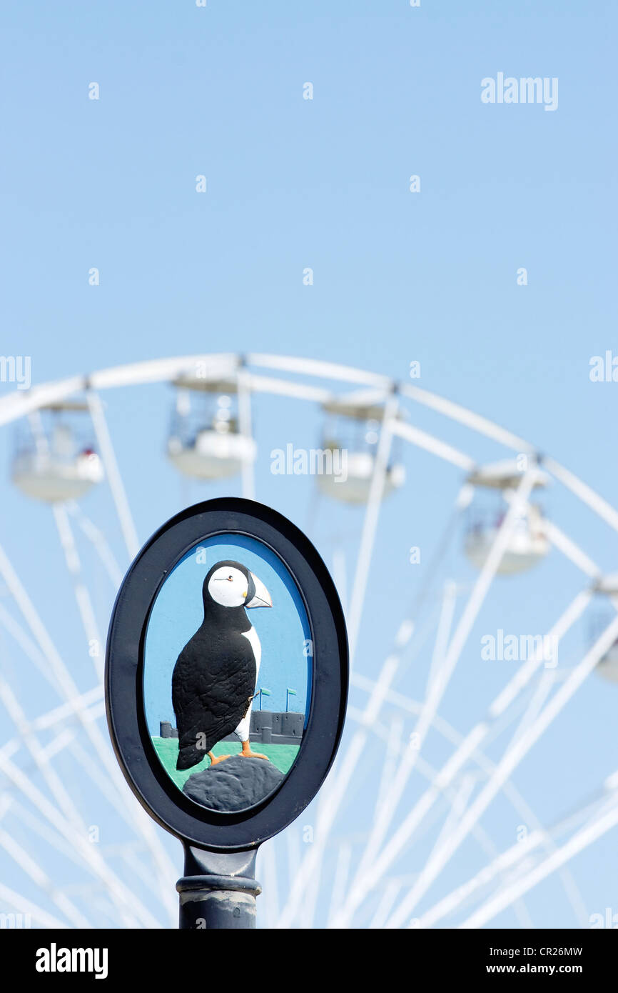 Il segno dei puffini, la città simbolo del Beaumaris in Anglesey, Galles del Nord. Foto Stock