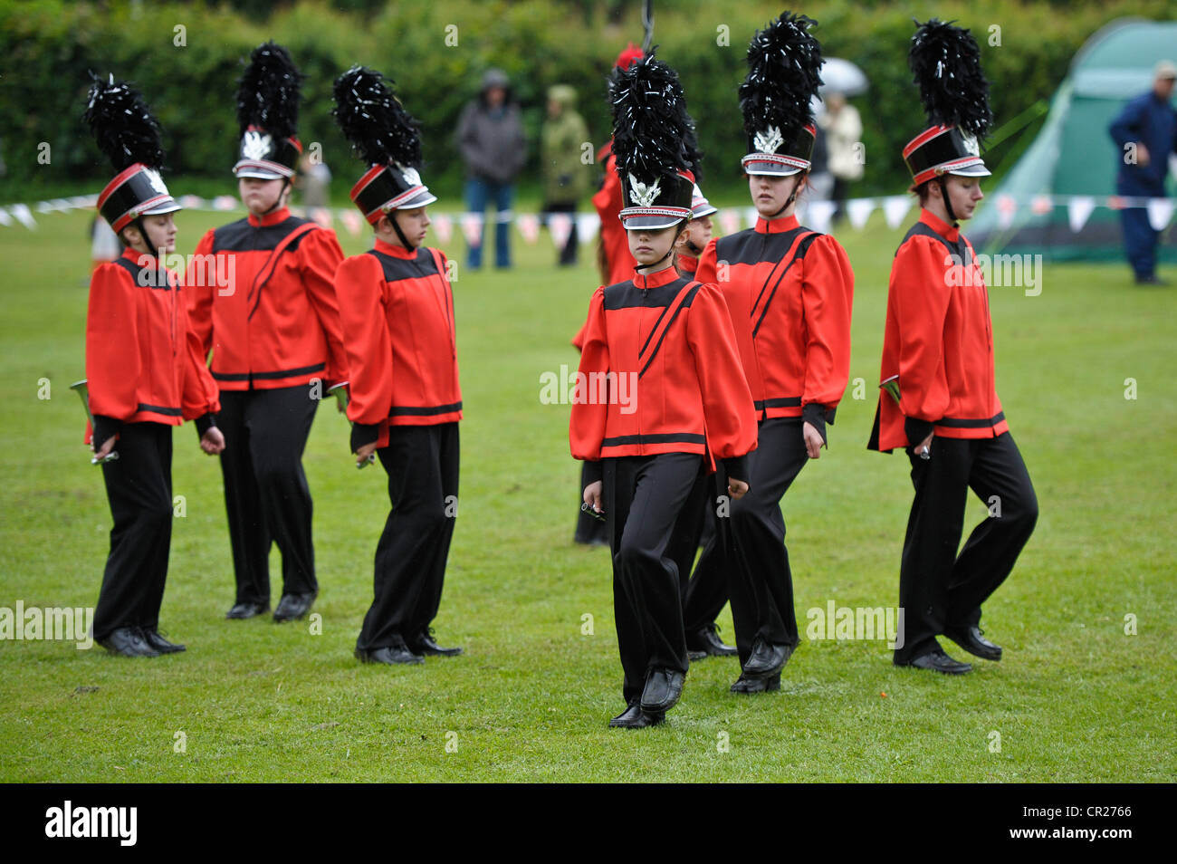 Marching Band su Parade. Nella foto durante una competizione in nord ovest Inghilterra Foto Stock