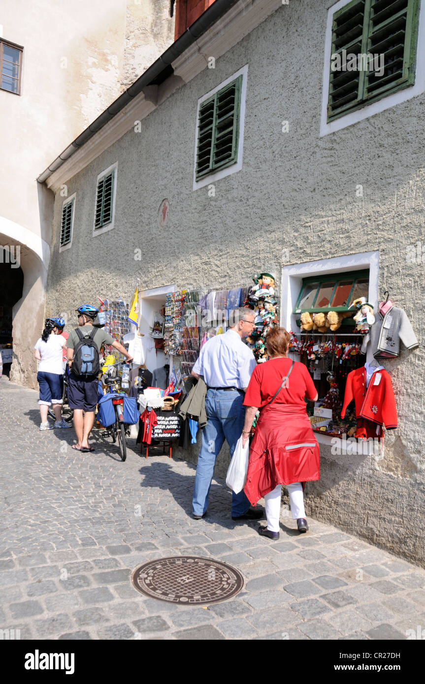 Dürnstein è una piccola città medievale nella regione di Wachau, sulle rive del Danubio, nella bassa Austria. Foto Stock