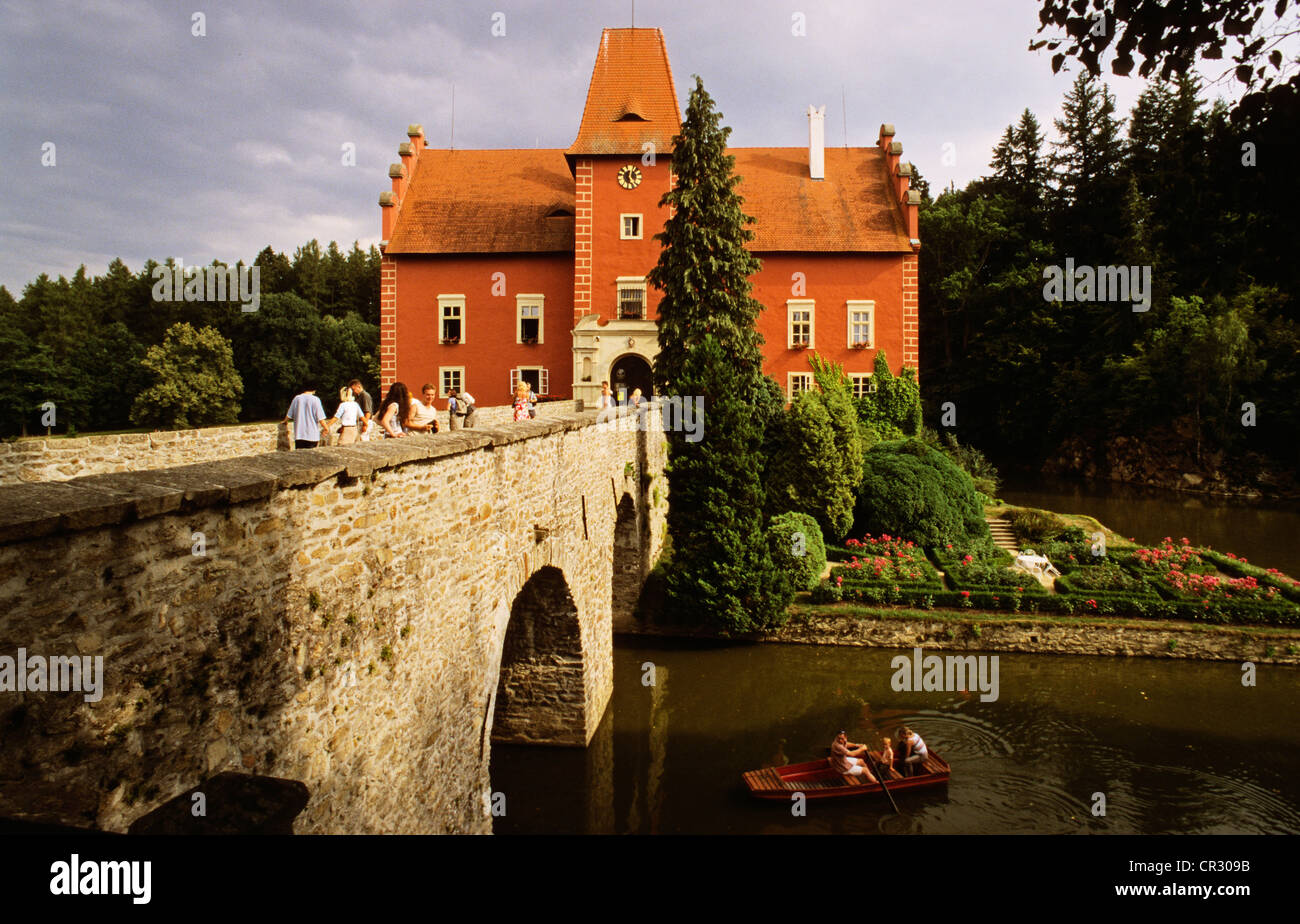 Repubblica ceca, della Boemia Meridionale, Cervena Lhota, castello Foto Stock