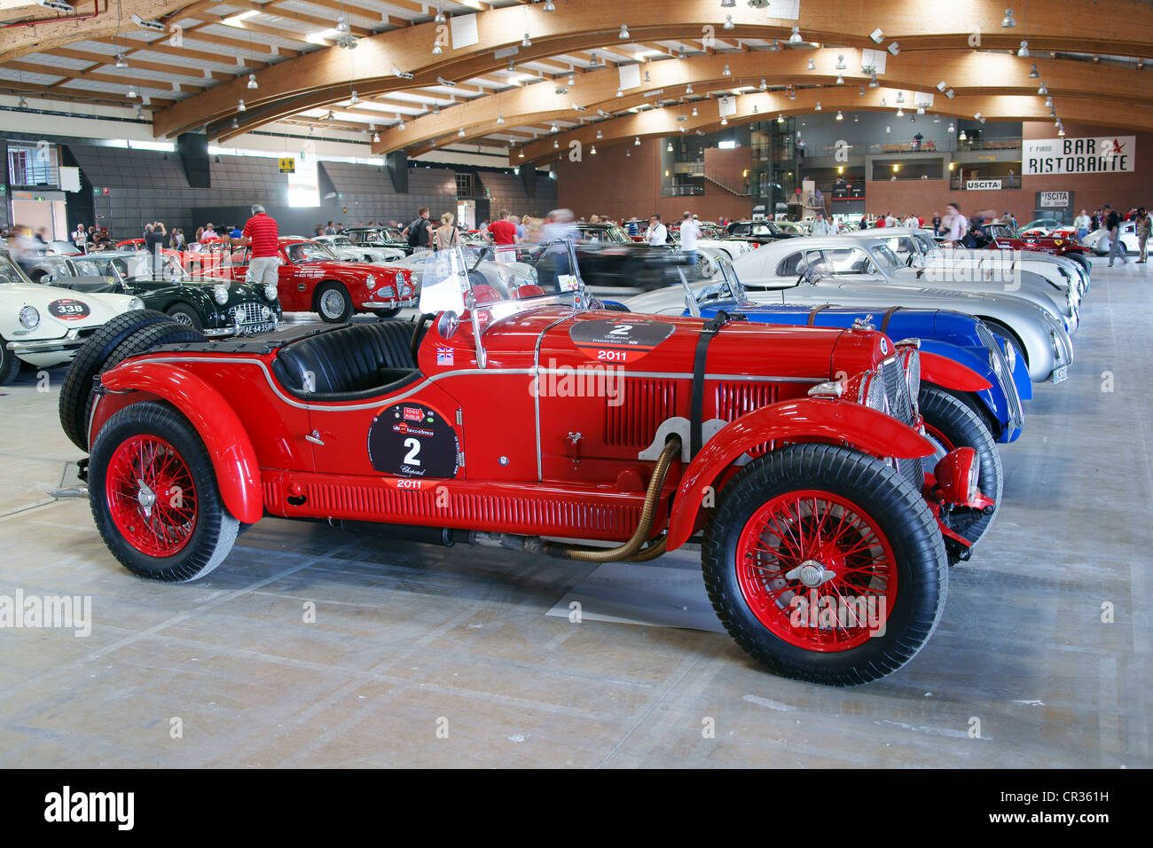 OM 665 SSMM 1929, Richard Lisman, Clive Doyle, auto d'epoca, fair exhibition hall, Mille Miglia o 1000 miglia exhibition Foto Stock