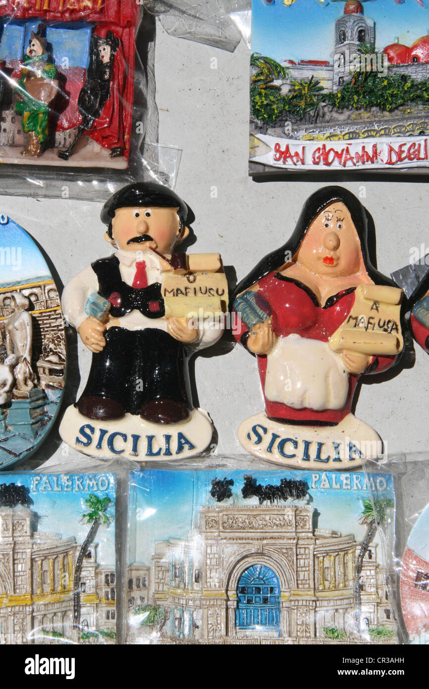 Negozio di articoli da regalo negozio di souvenir a palermo sicilia italia  Foto stock - Alamy