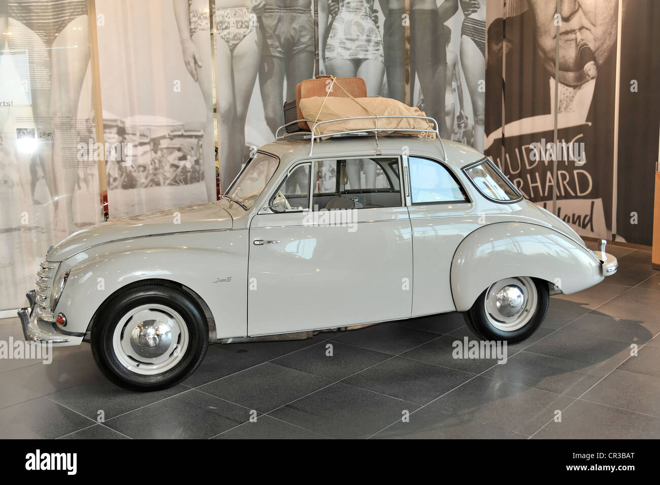 DKW 3=6 Sonderklasse F 91 salone speciale, costruito nel 1955, il museo mobile, Erlebniswelt Audi Audi di Ingolstadt, Bavaria Foto Stock