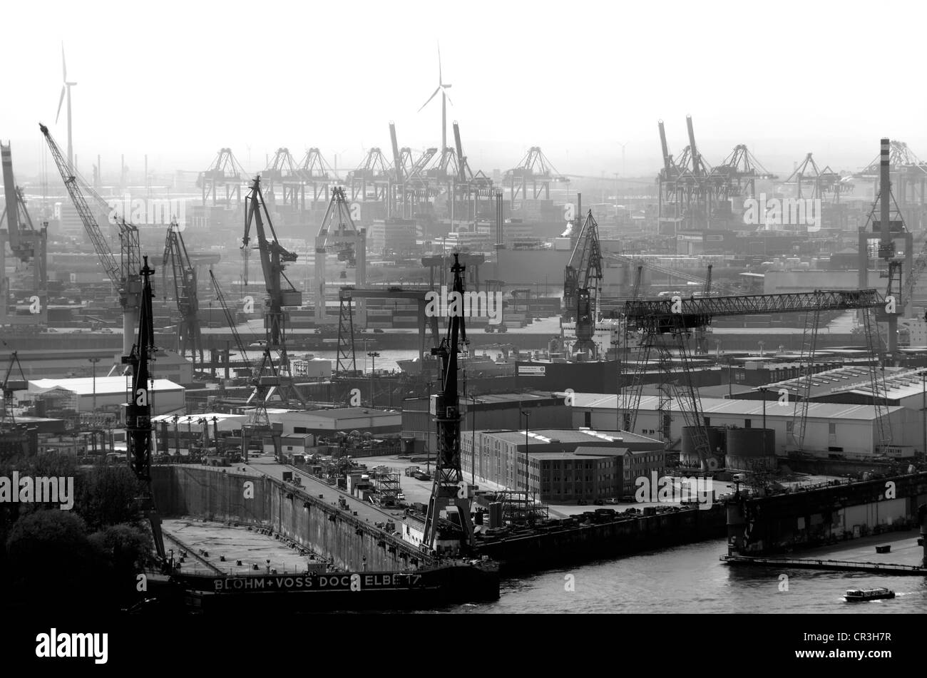 Porto, Blohm e Voss shipyard, Amburgo, Germania, Europa Foto Stock