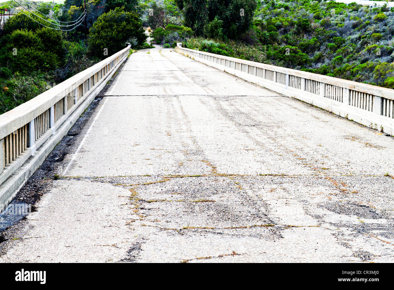 Ponte abbandonato nei pressi di Santa Barbara in California" Foto Stock