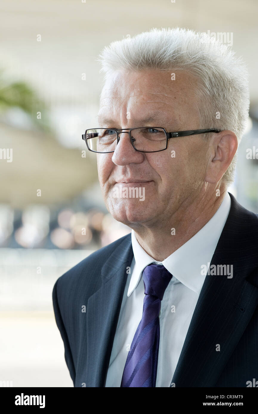 Winfried Kretschmann, Ministro Presidente del Land del Baden-Wuerttemberg, a Freiburg Concert Hall durante la visita di Papa Benedetto XVI Foto Stock