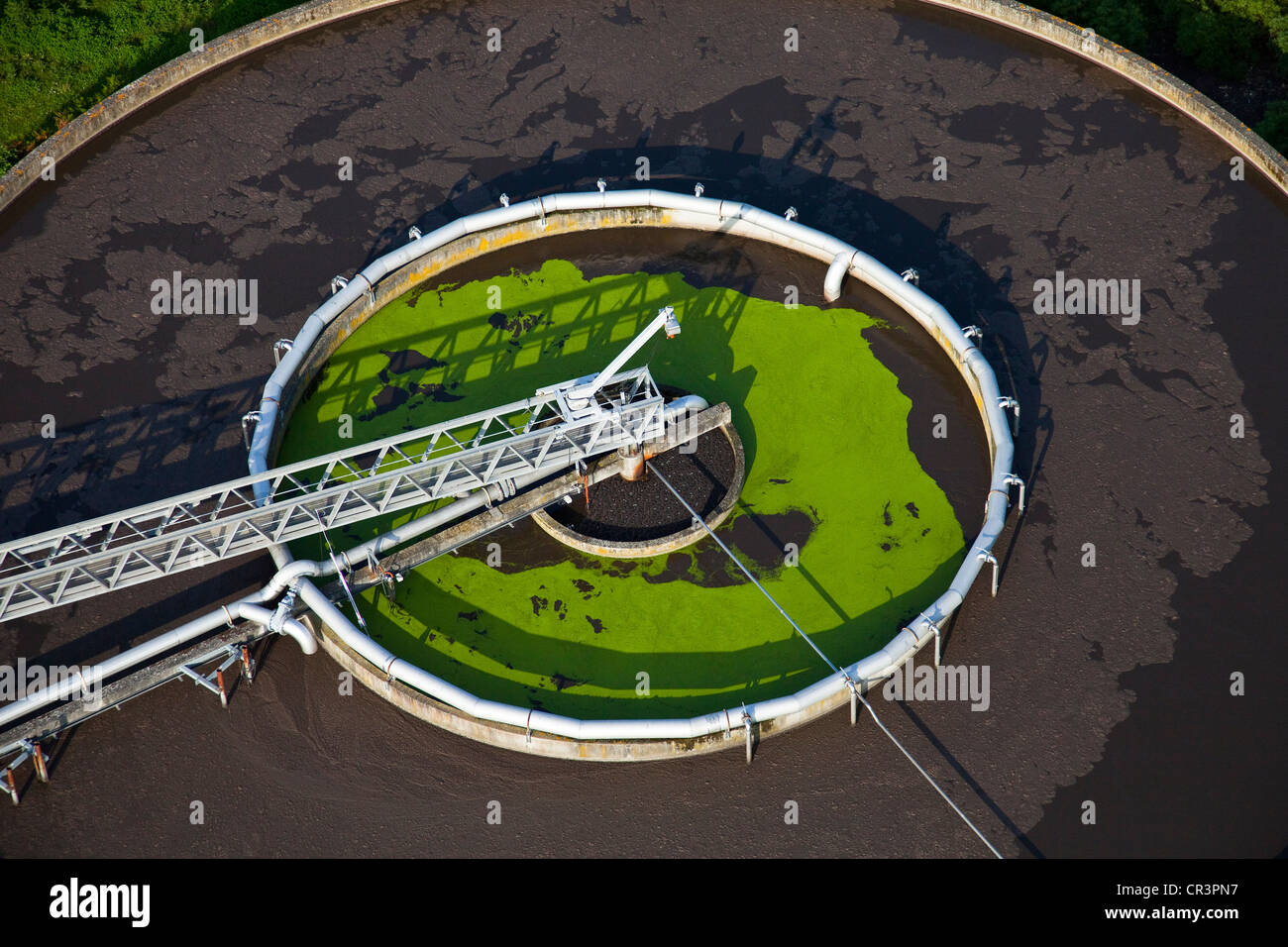 Francia, Eure, Vernon impianto di trattamento delle acque reflue (vista aerea) Foto Stock