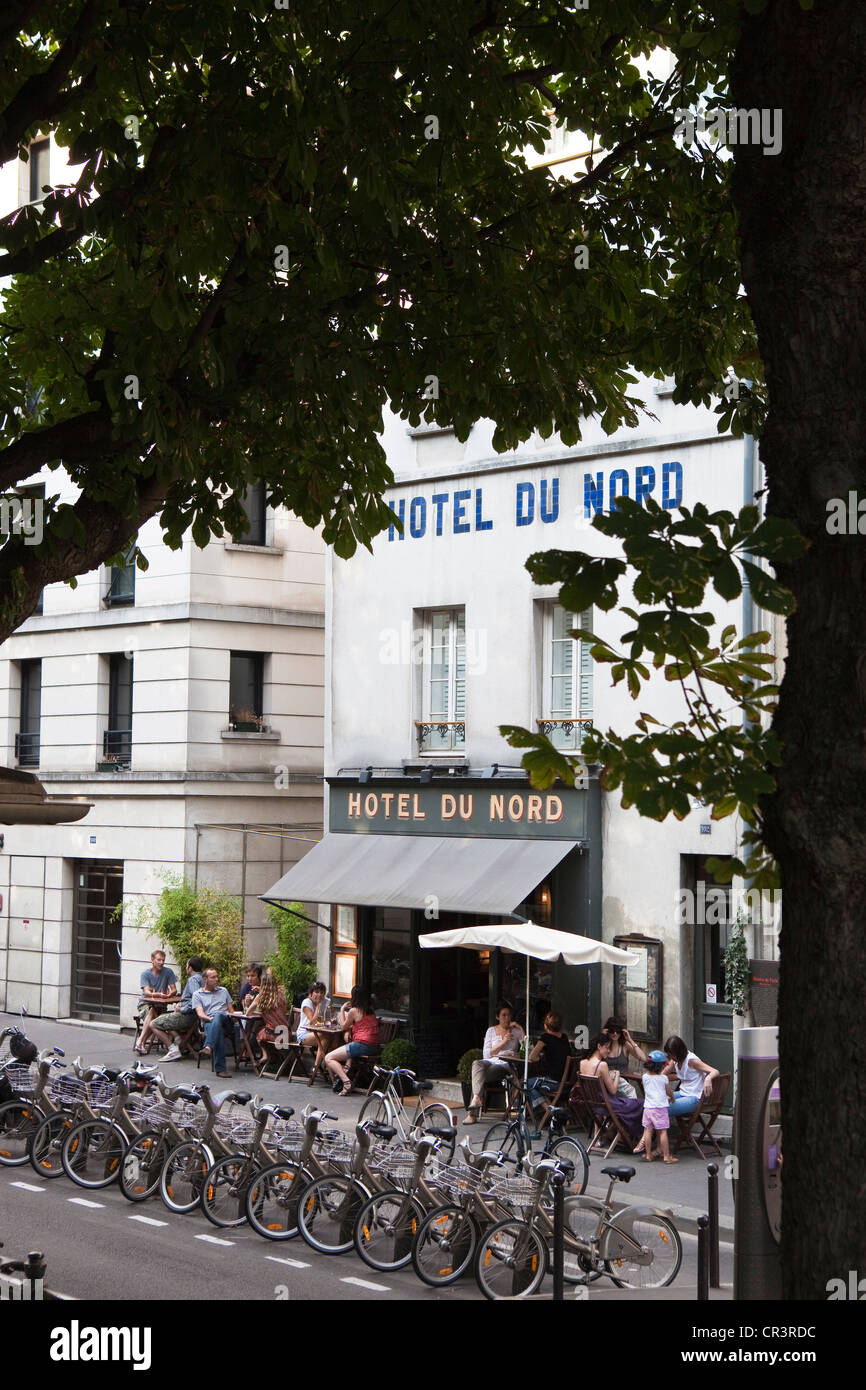 Francia, Parigi, Canal Saint Martin, Hotel du Nord Foto Stock