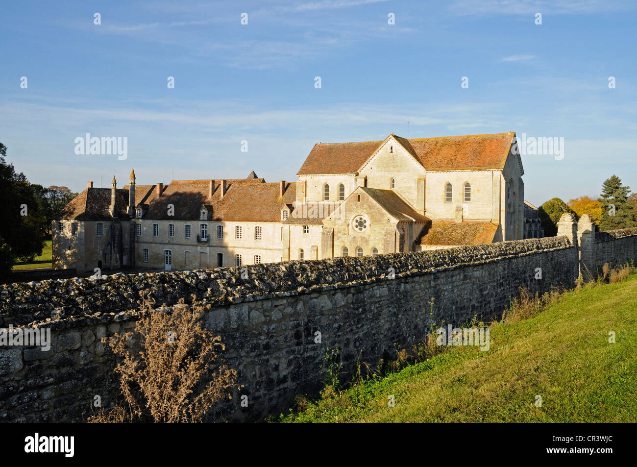 Abbaye Noirlac abbey, monastero, Saint-Amand-Montrond, Bourges, Cher, regione centrale, Francia, Europa PublicGround Foto Stock
