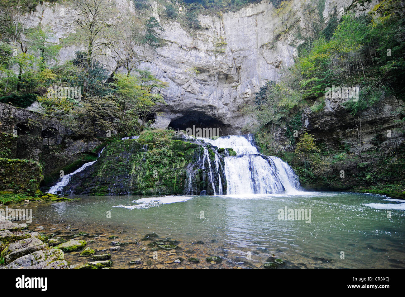 Sorgente del Lison river, Nans-sous-Sainte-Anne, Doubs, Franche-Comte, Francia, Europa PublicGround Foto Stock