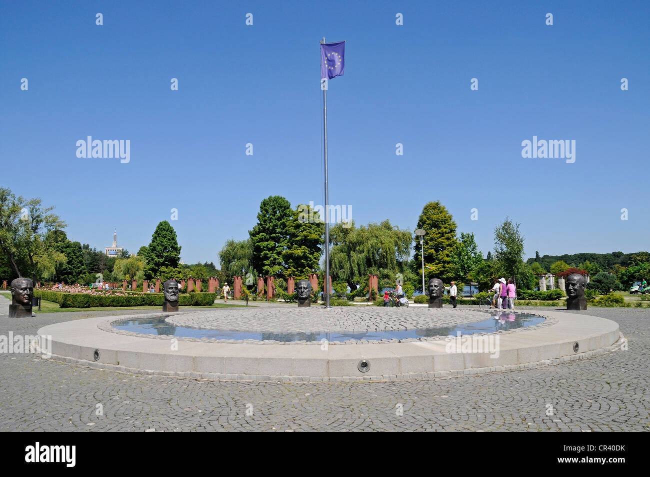 Piazza Europa, sculture, Parco Herastrau Bucarest, Romania, Europa orientale, PublicGround Foto Stock