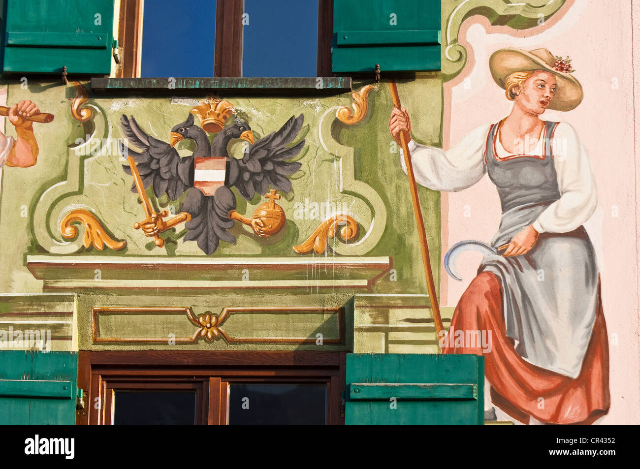 Austria Vorarlberg Lech am Arlberg, pittura barocca sul Post Hotel Foto Stock