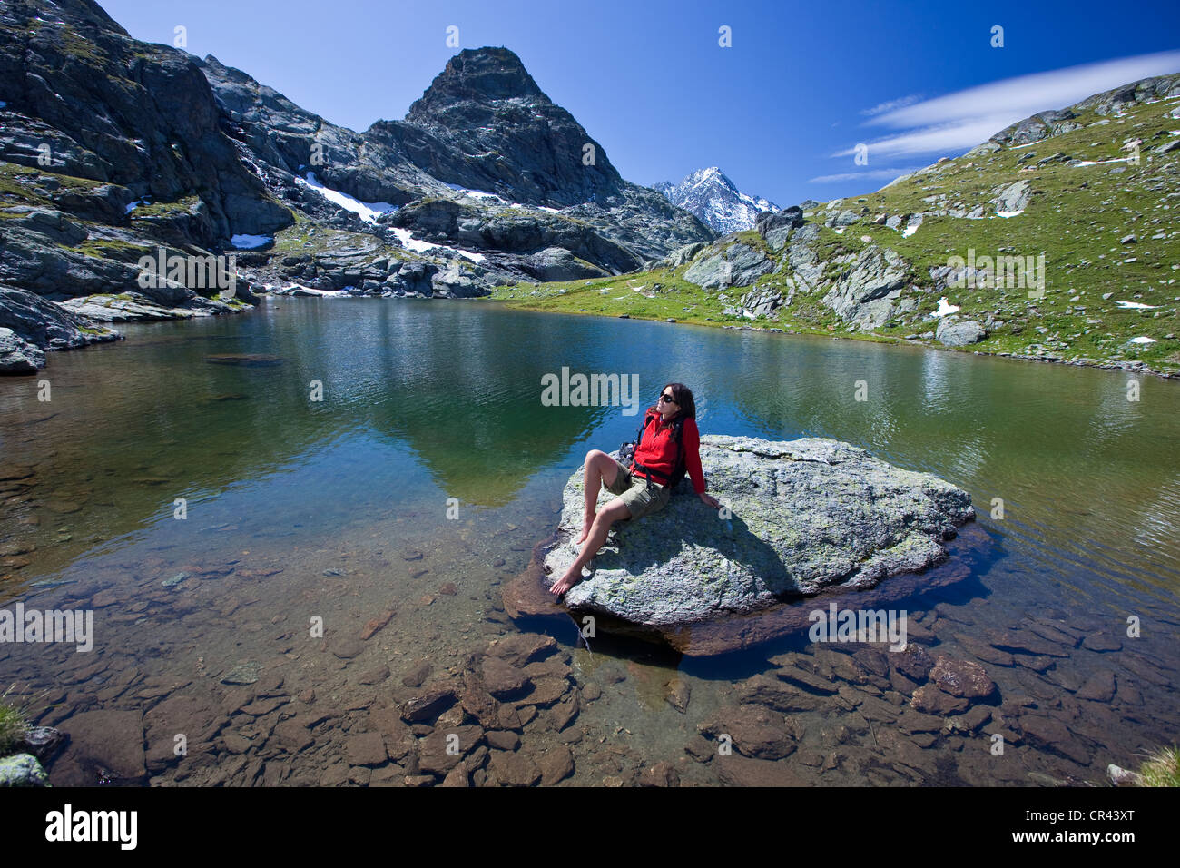 Francia, Savoie, Méribel, lac du Mont-Coua, Parco Nazionale della Vanoise, vista sul Mont Coua (3014 m) e Aiguille de Peclet (3564 m) Foto Stock