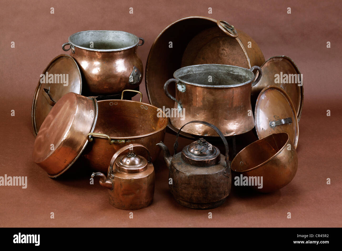 Antichi vasi di rame Foto Stock