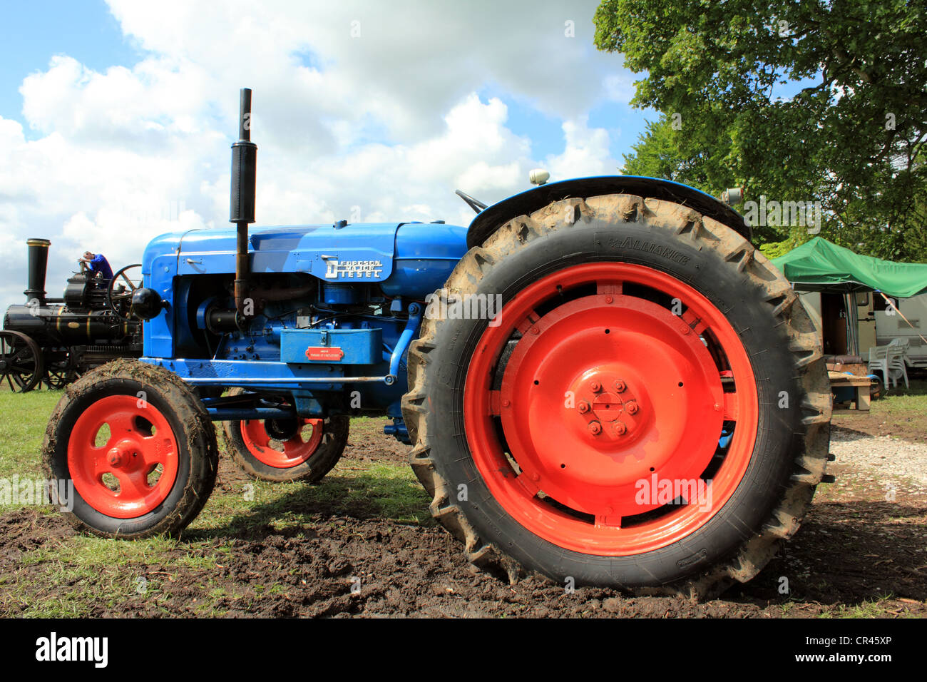 Vintage Fordson Major Diesel trattore utilizzato per l'agricoltura e delle aziende agricole in tutto il Regno Unito Foto Stock