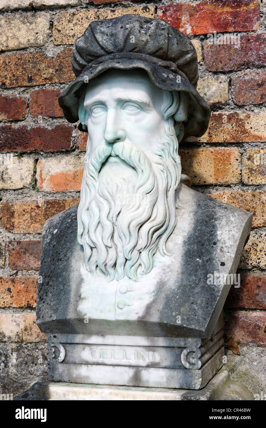 Busto, Benvenuto Cellini, 1500 - 1571, Italiano orafo e scultore, al Powerscourt Estate, Wicklow Mountains, Enniskerry Foto Stock