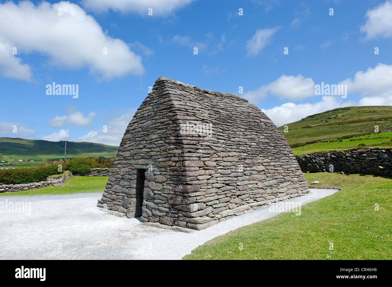 Gallarus oratorio, chiesa di pietra, sesto al VIII secolo, la penisola di Dingle, nella contea di Kerry, Irlanda, Europa Foto Stock