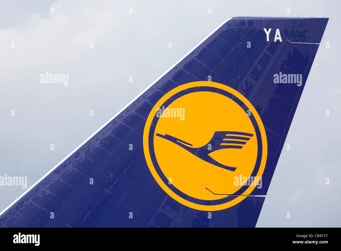 Un Lufthansa Boeing 747-8 arriva all'Aeroporto Internazionale di Dulles sul suo primo volo del passeggero. Foto Stock