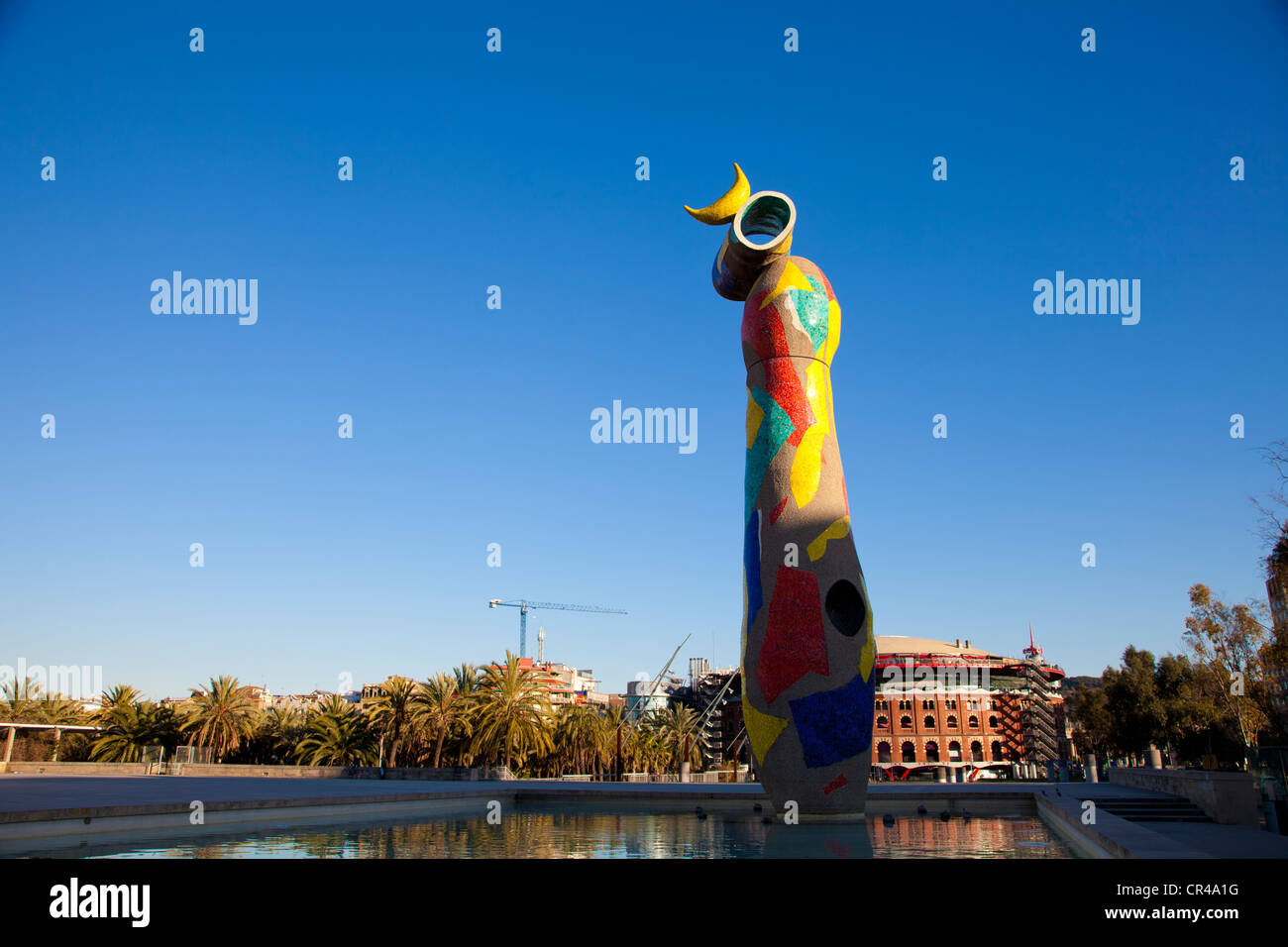 La scultura "donna e uccello', di Joan Miró in Joan Miró Park, Barcellona, in Catalogna, Spagna, Europa Foto Stock