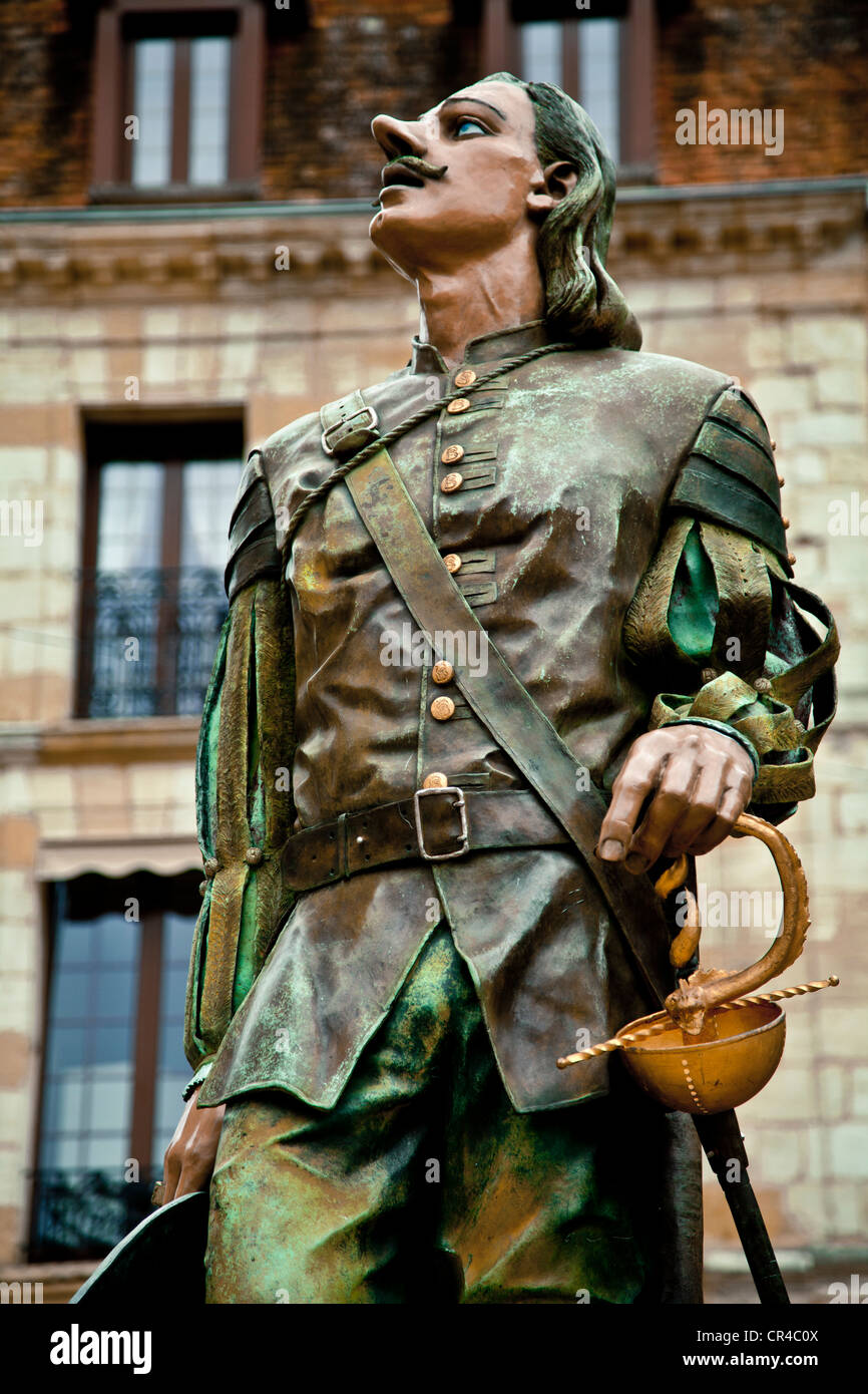 Nuova Statua di "Cyrano de Bergerac, Bergerac, Aquitaine - Dordogne, Francia, Europa Foto Stock