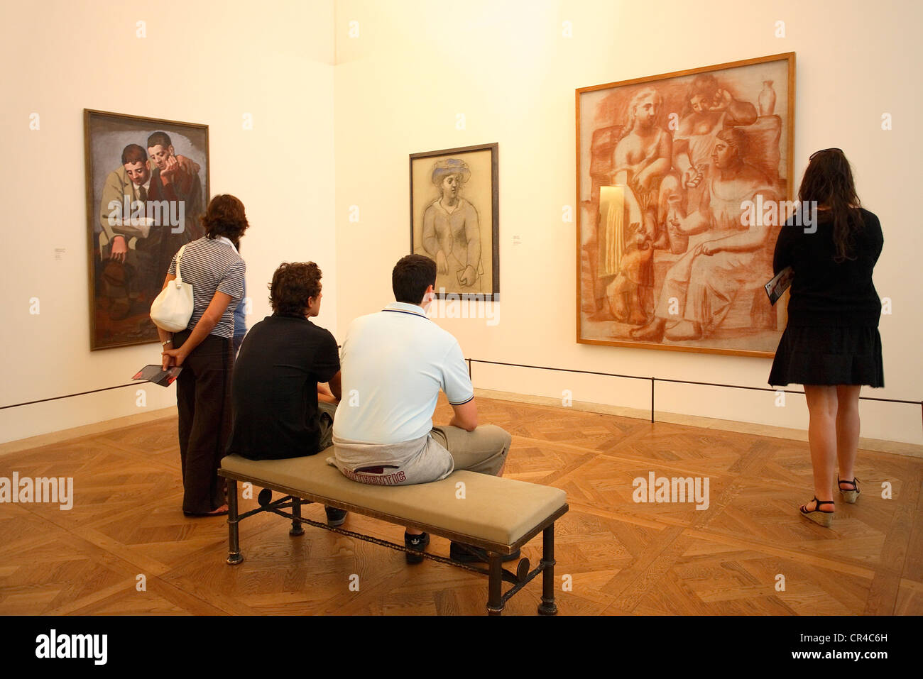 Francia Parigi Museo Picasso mostra di pittura la lettura della lettera e tre donne alla fontana del pittore Pablo Picasso Foto Stock
