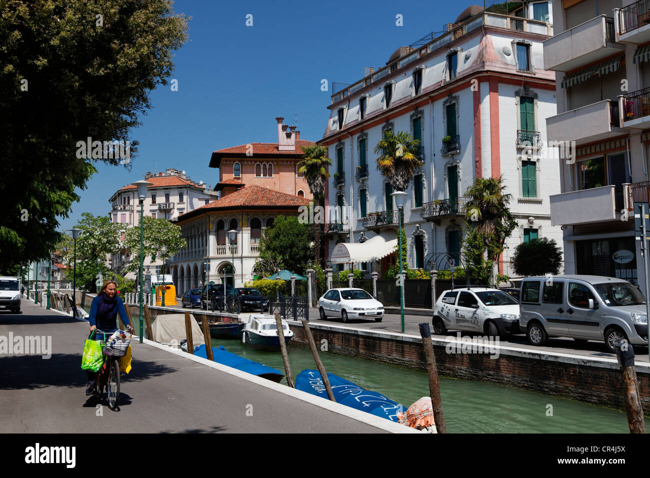 Villa sull'isola del Lido di Venezia, Sito Patrimonio Mondiale dell'UNESCO, Veneto, Italia, Europa Foto Stock