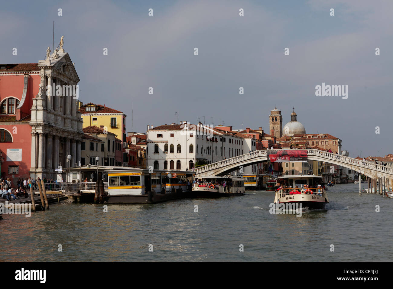 Il Ponte degli Scalzi, Sestiere di Cannaregio, Venezia, Sito Patrimonio Mondiale dell'UNESCO, Veneto, Italia, Europa Foto Stock
