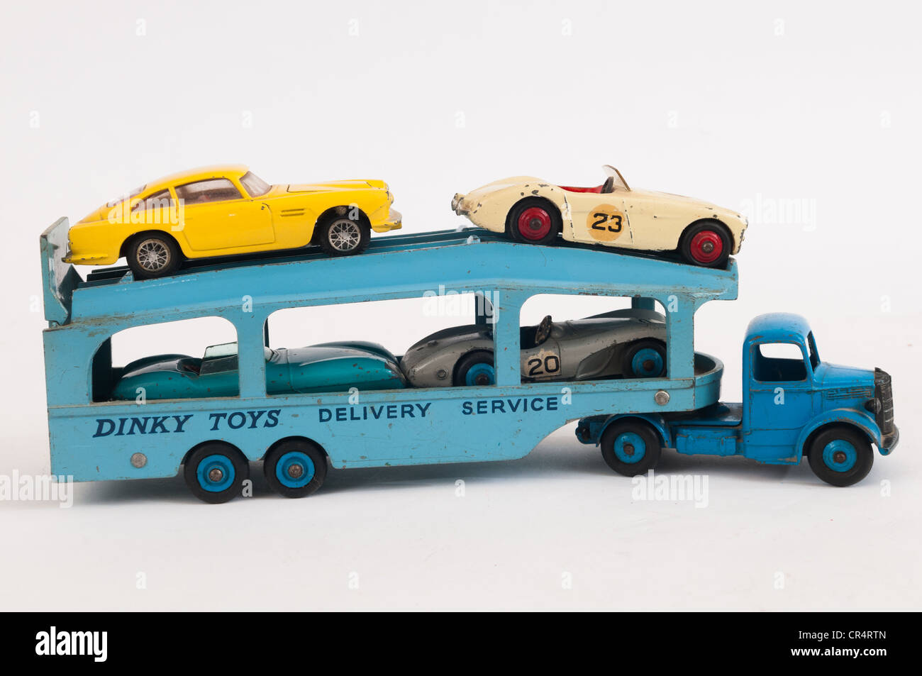 Dinky Toys Bedford servizio consegna Transporter caricato con le vetture sport Foto Stock