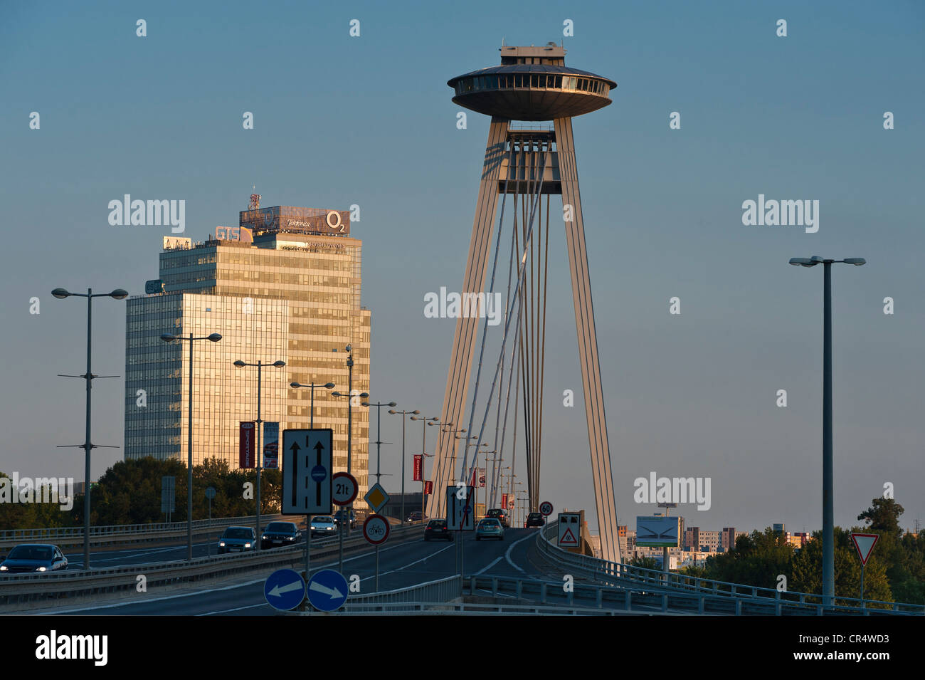 Novy più, il nuovo ponte, Bratislava, Slovacchia, Europa Foto Stock