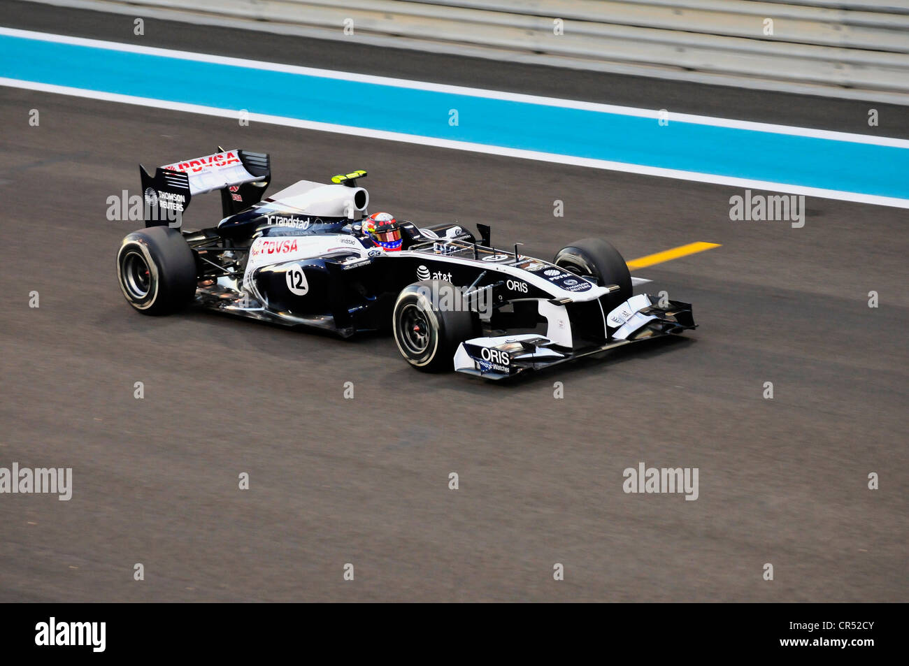 Formula One racing car di Pastor Maldonado, Venezuela, avviare il numero 12, del Team Williams-Cosworth sul circuito di Yas Marina Foto Stock