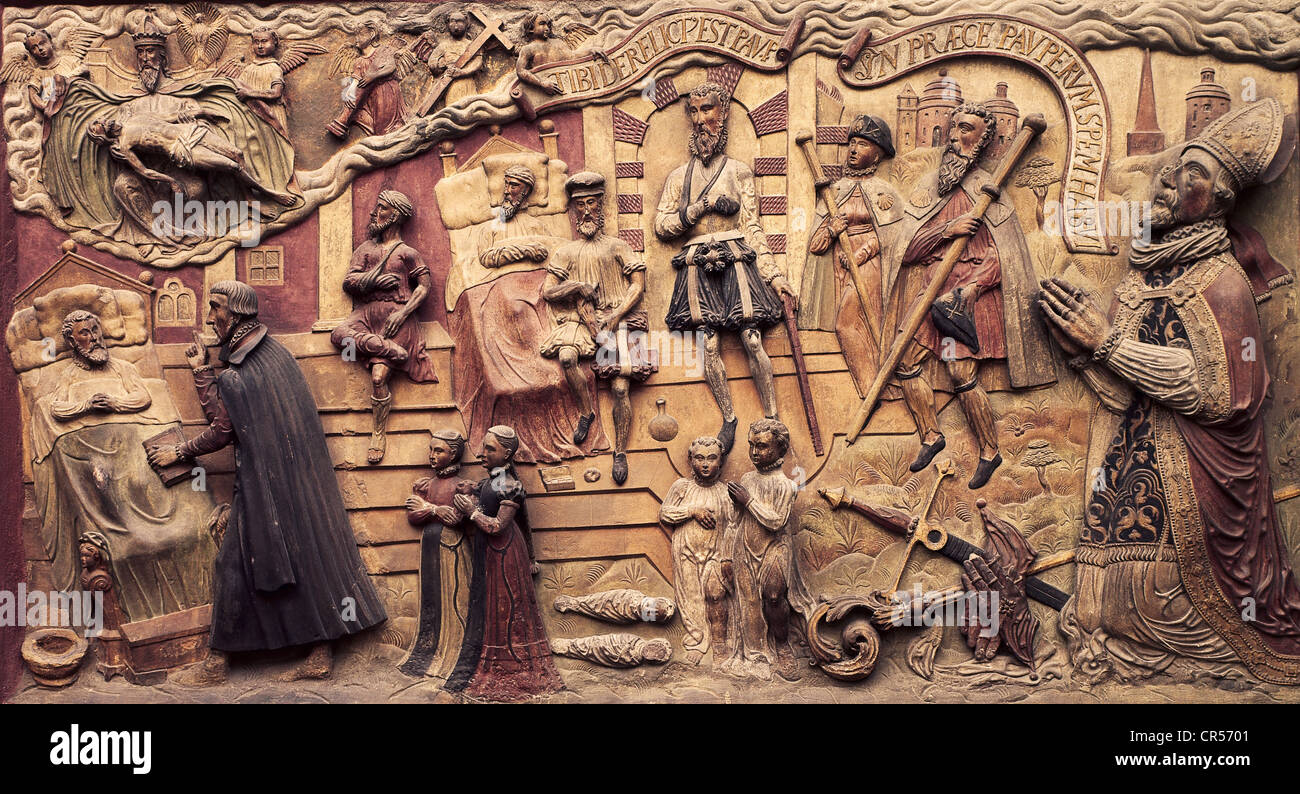 Echter von Mespelbrunn, Julius, 18.3.1545 - 13.9.1619, Principe-Vescovo di Wuerzburg dal 1573, a mezza lunghezza, in preghiera (a destra), scultura, legno, rilievo fondatore, Ospedale Julius, Wuerzburg, 1576, Foto Stock