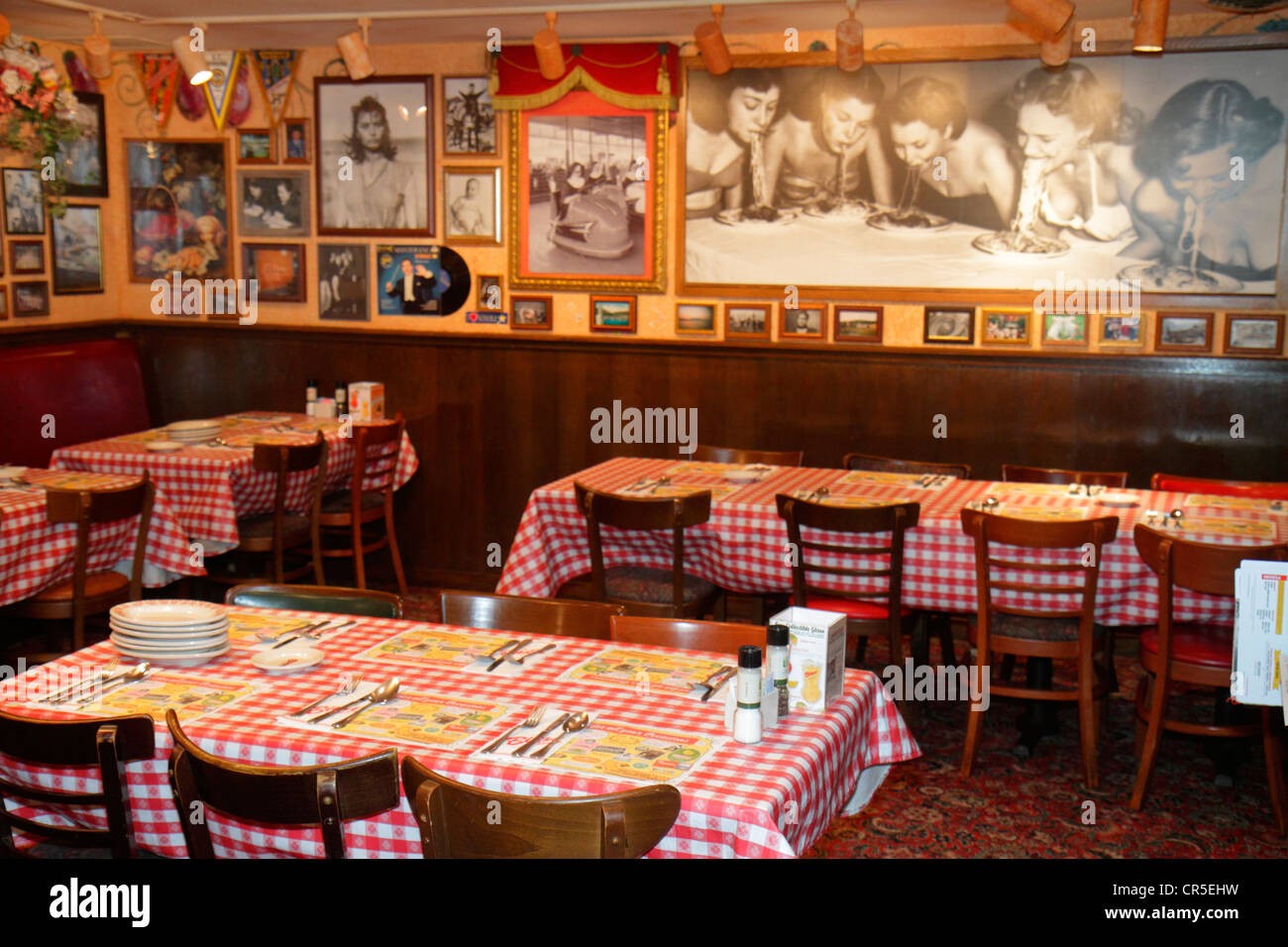 Fort ft. Lauderdale Florida,Plantation,Buca di Beppo italiano,ristorante ristoranti ristorazione caffè caffè, interni interni, arredamento, interior design, atmos Foto Stock