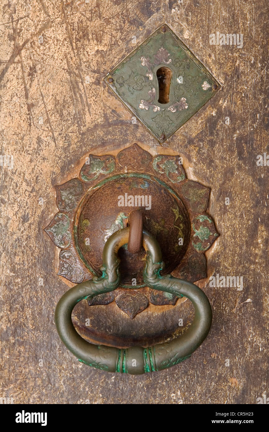 Maniglia della porta in ingresso al Devana Alut Viharaya Grotta, Dambulla, centrale, Sri Lanka Foto Stock