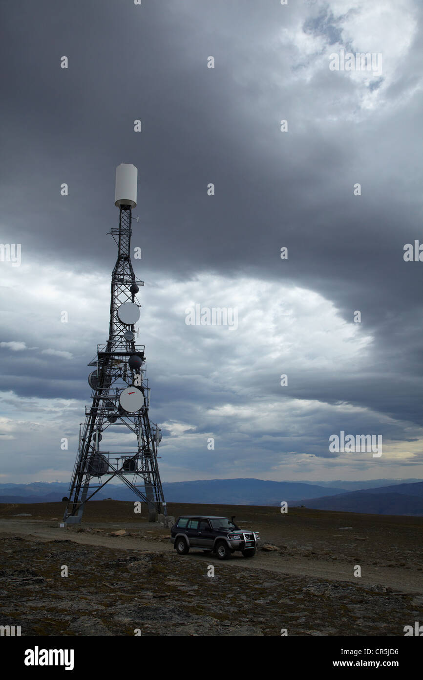 Torre di comunicazione, Kopuwai Area di Conservazione, vecchio uomo gamma di Central Otago, Isola del Sud, Nuova Zelanda Foto Stock