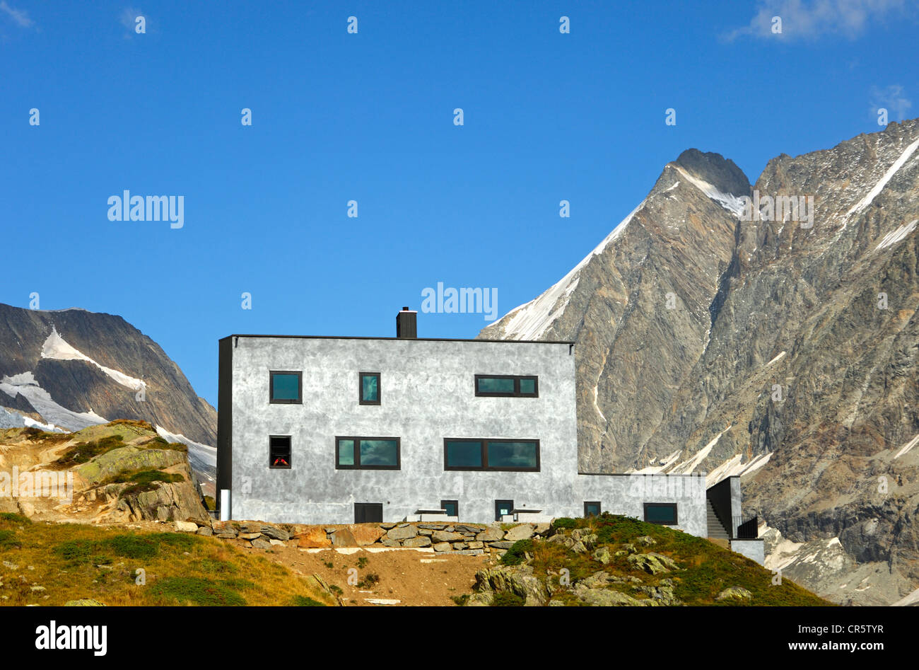 Berghaus Anenhuette mountain lodge, Loetschental valley, Vallese, Svizzera, Europa Foto Stock