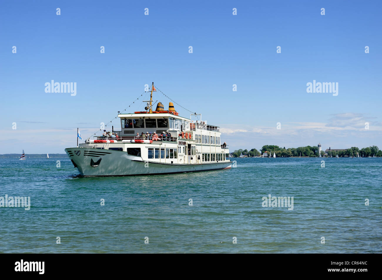 Nave da crociera MS Edeltraud sul lago Chiemsee, davanti di Fraueninsel, Lady's Island, Chiemsee, Chiemgau, Alta Baviera, Baviera Foto Stock