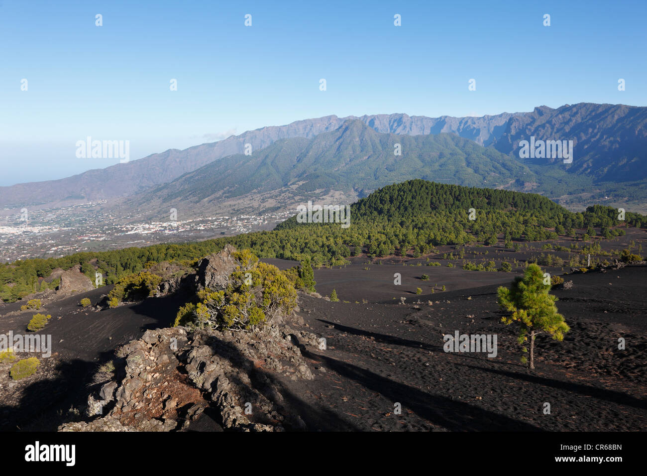 La Spagna, La Palma, la vista della Caldera de Taburiente e El Paso Foto Stock