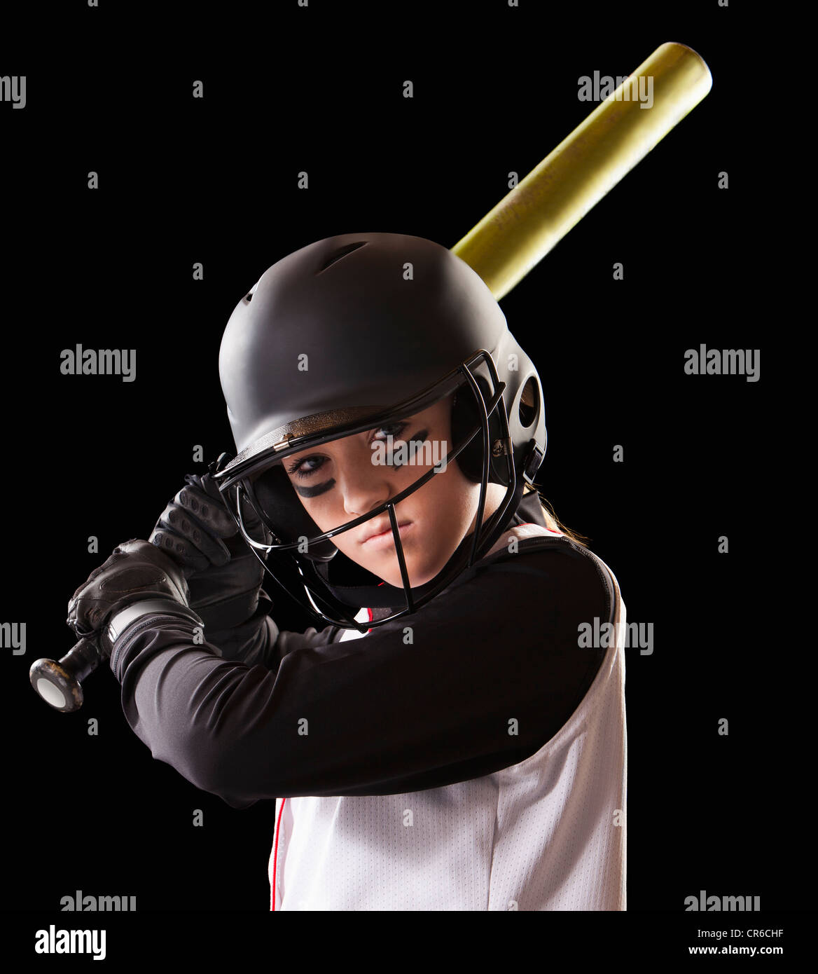 Ritratto di ragazza (12-13) adibite a softball Foto Stock