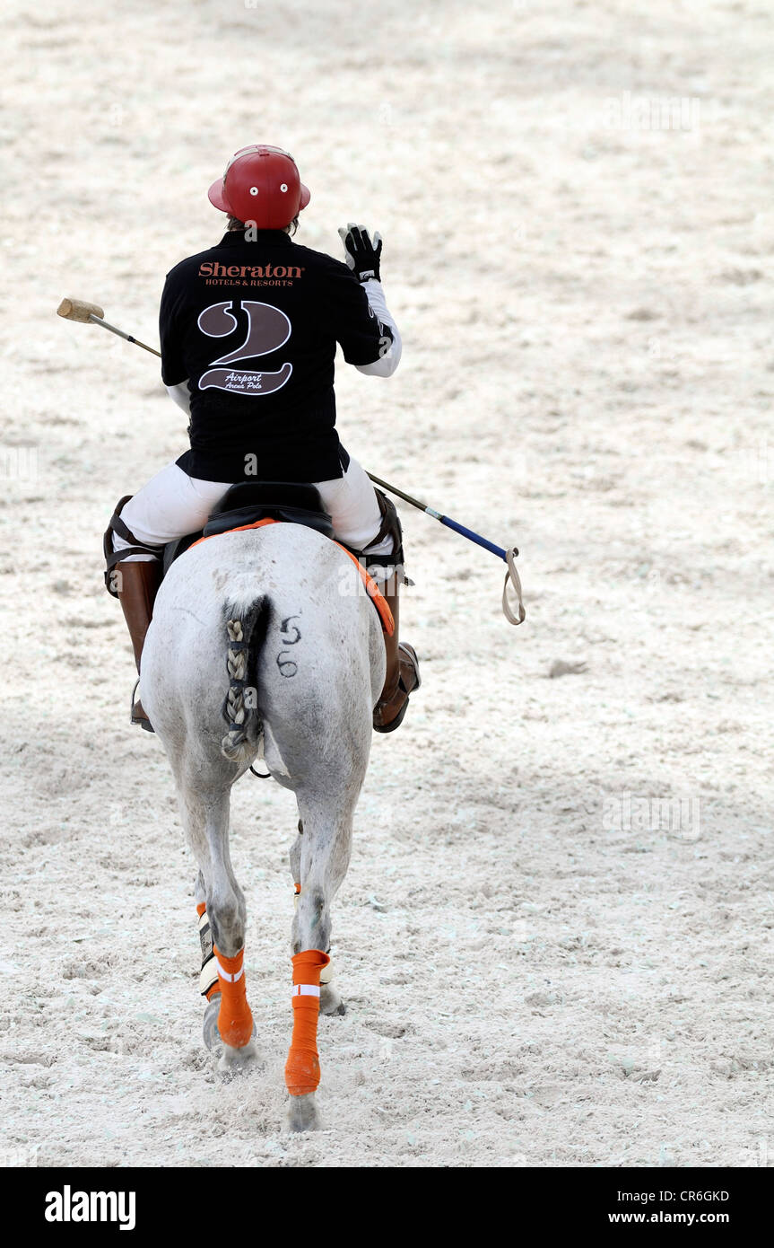 Alexander Schwarz dello Sheraton Muenchen Airport Hotel Polo Team, Airport Arena Polo evento 2010, Monaco di Baviera, Baviera superiore Foto Stock