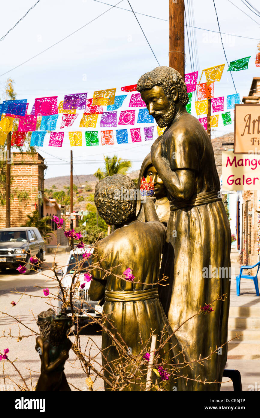 Statua scolpita sulla strada di 'Todos Santos' Baja Messico Foto Stock
