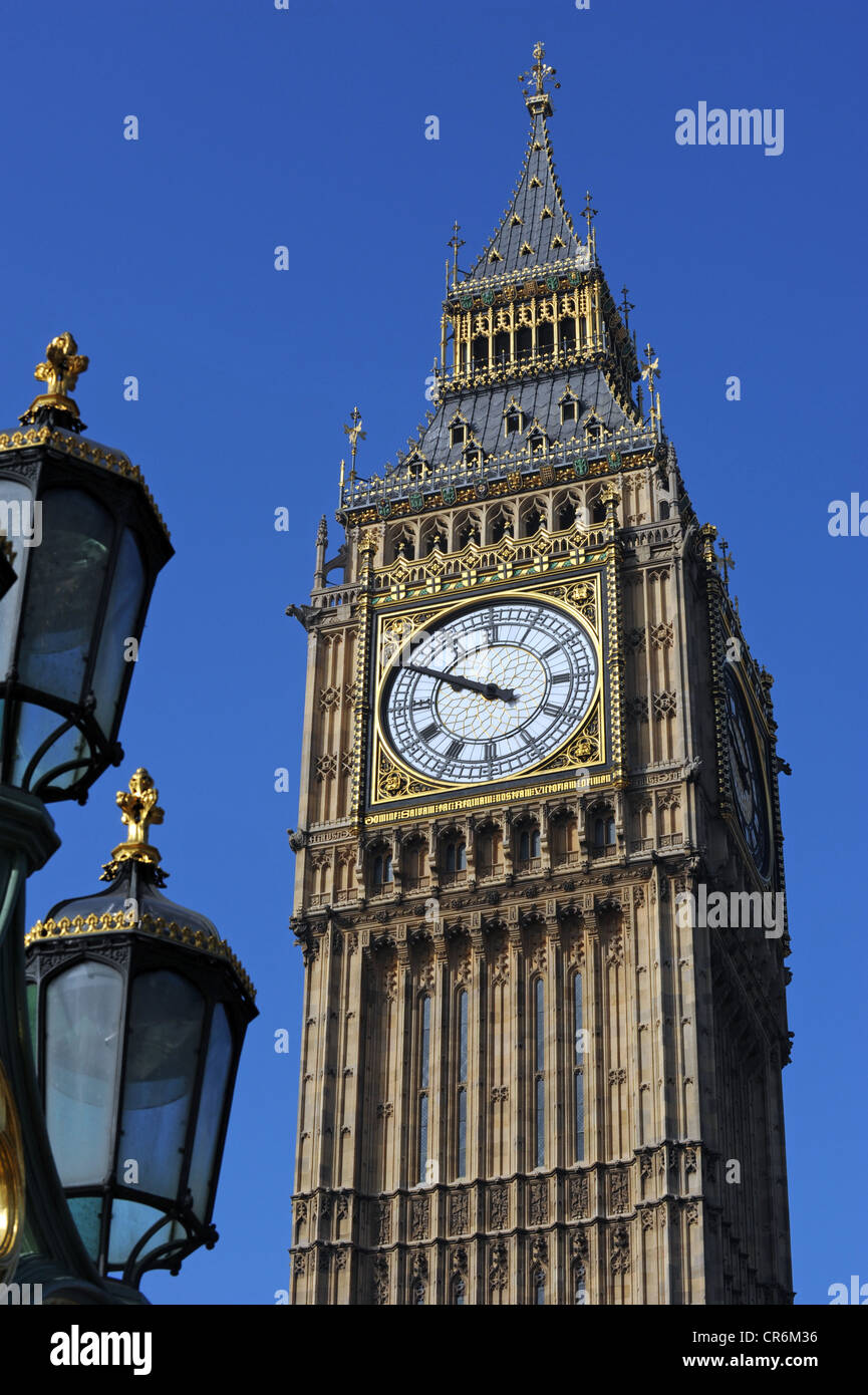 Big Ben a Westminster uno dei più famosi orologi nel mondo Foto stock -  Alamy