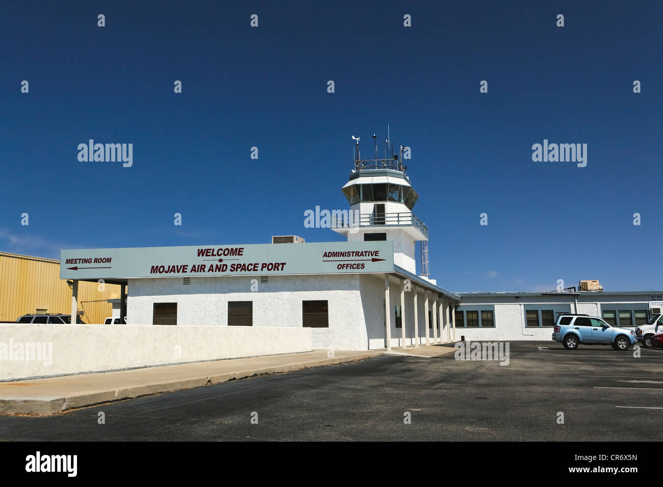 La torre di controllo del Mojave aria e Spaceport, Mojave, California Foto Stock