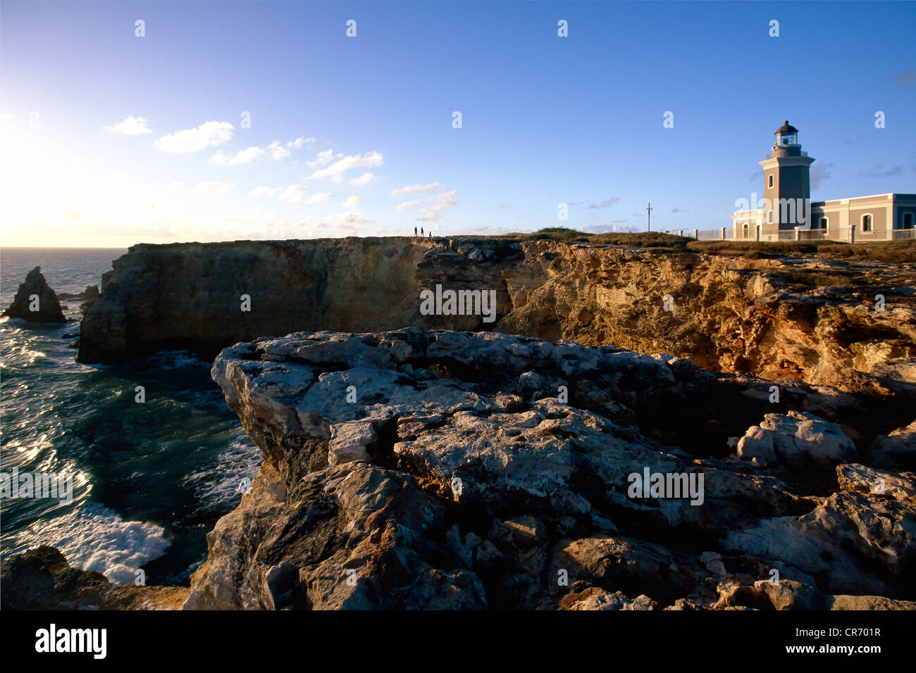 Faro su una scogliera, Los Morillos faro, Cabo Rojo, Puerto Rico. Foto Stock